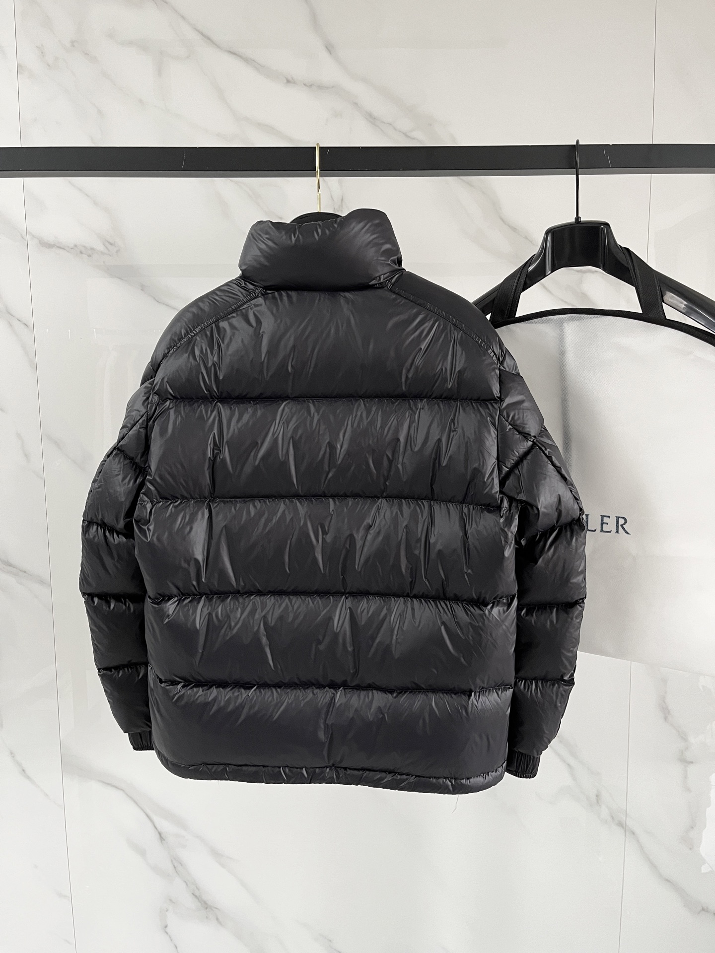 Moncler 몽클레어 몽클레르 다운 패딩 점퍼 자켓 재킷 의류