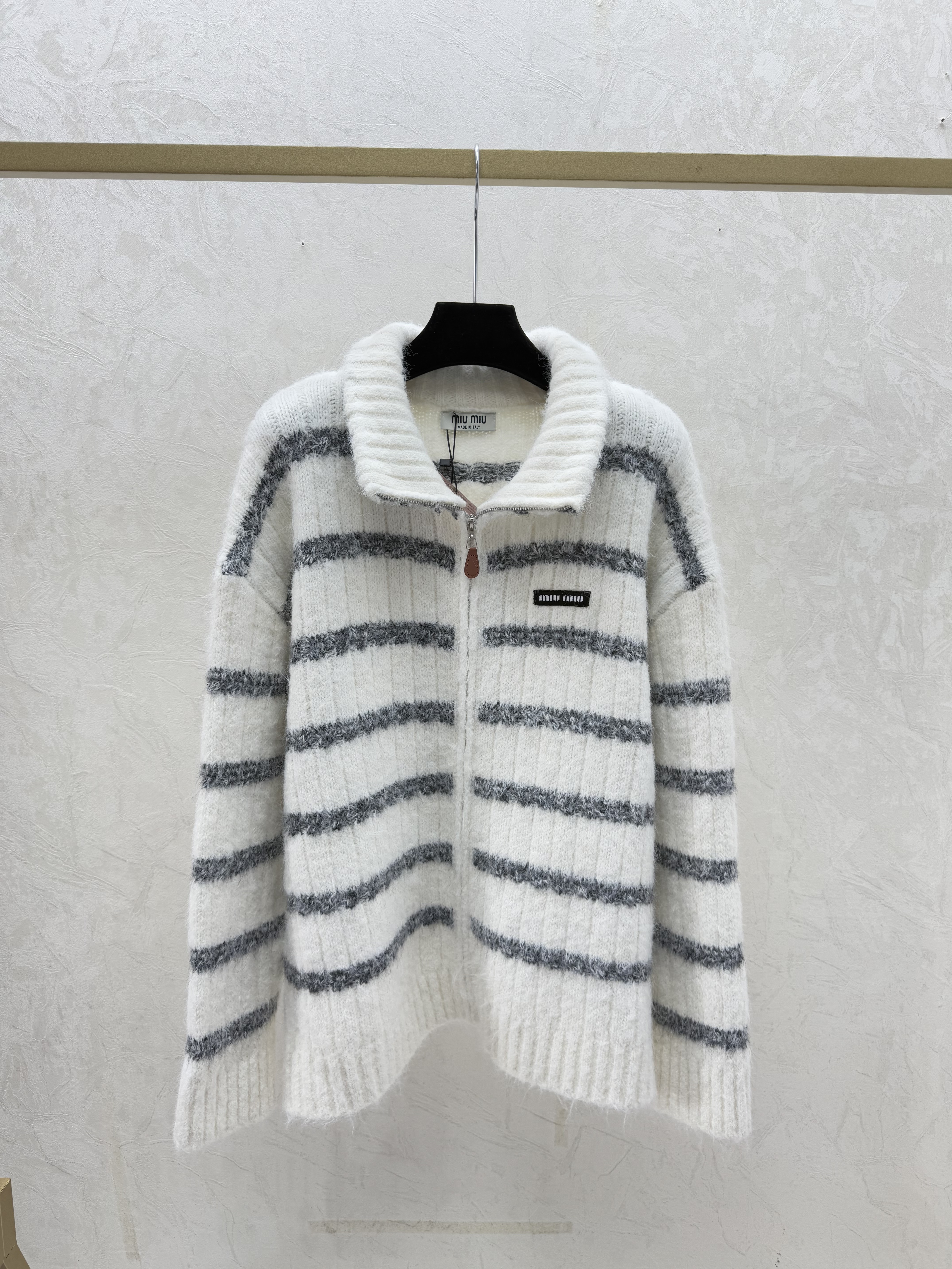 miumiu 미우미우 니트 가디건 의류