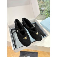 Prada 프라다 여성용 메리제인 로퍼 신발