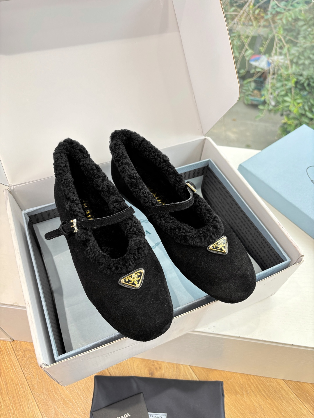 Prada 프라다 여성용 메리제인 로퍼 신발