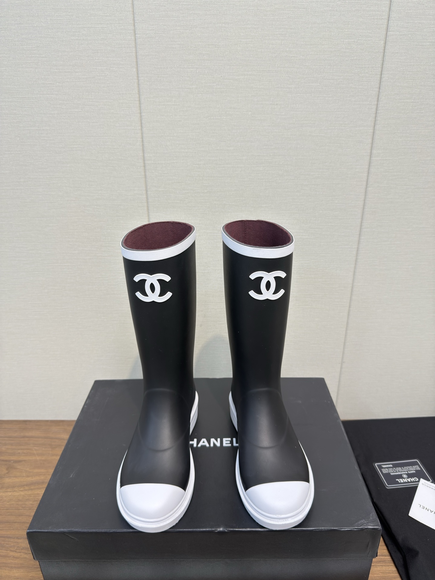Chanel 26C rain boots 샤넬 레인부츠 신발