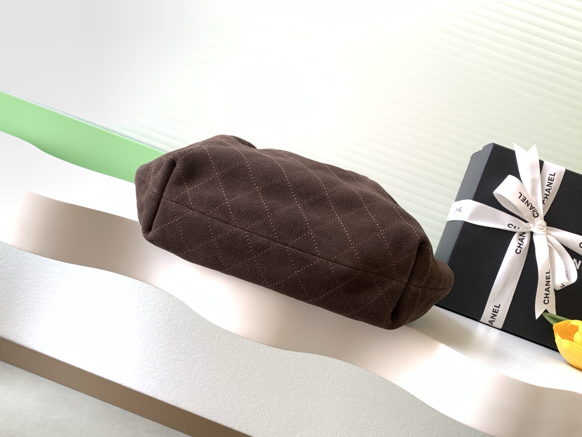 Chanel 샤넬 26C 크루즈 스웨이드 토트백 가방 라지