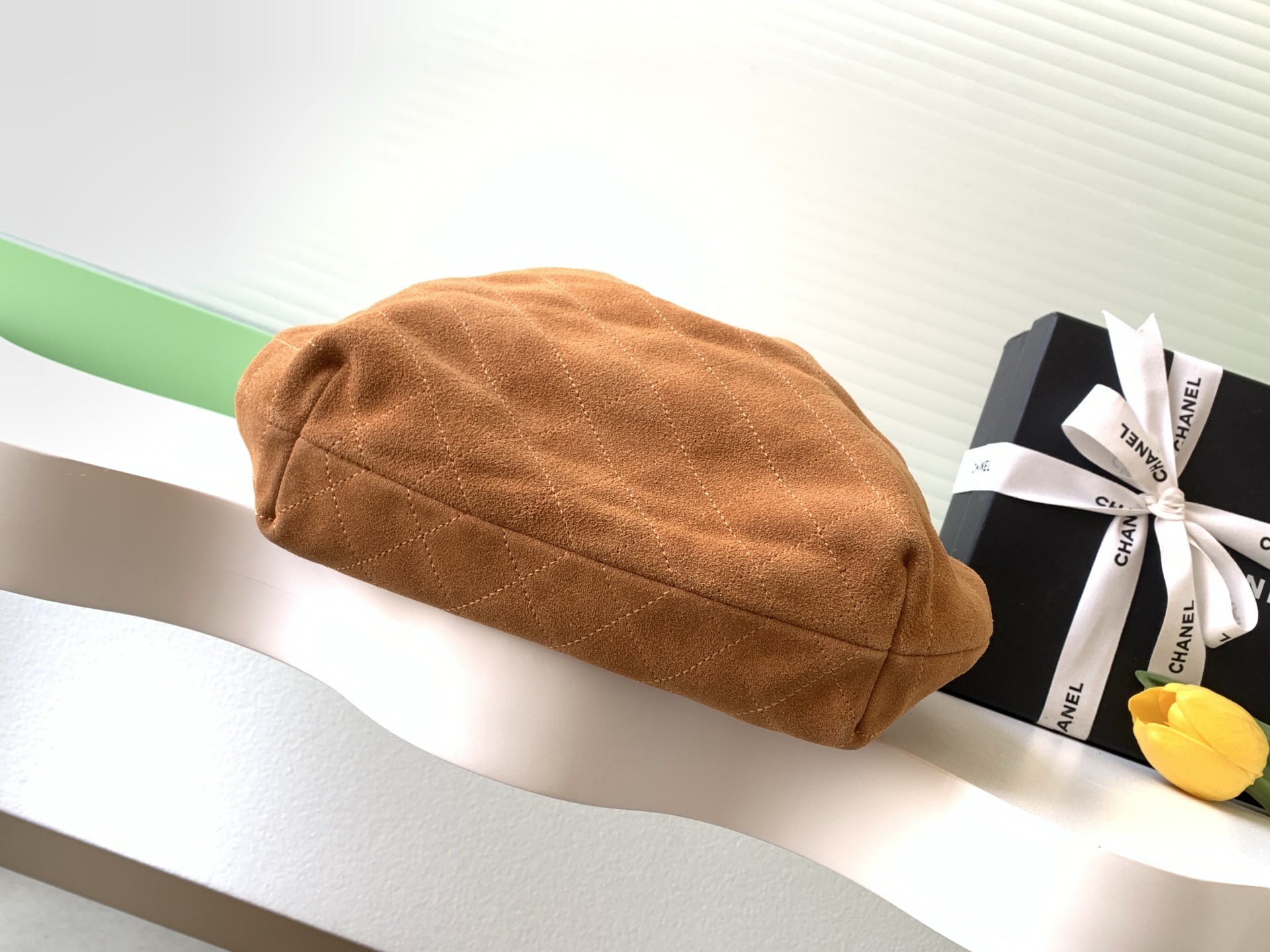 Chanel 샤넬 26C 크루즈 스웨이드 토트백 가방 라지