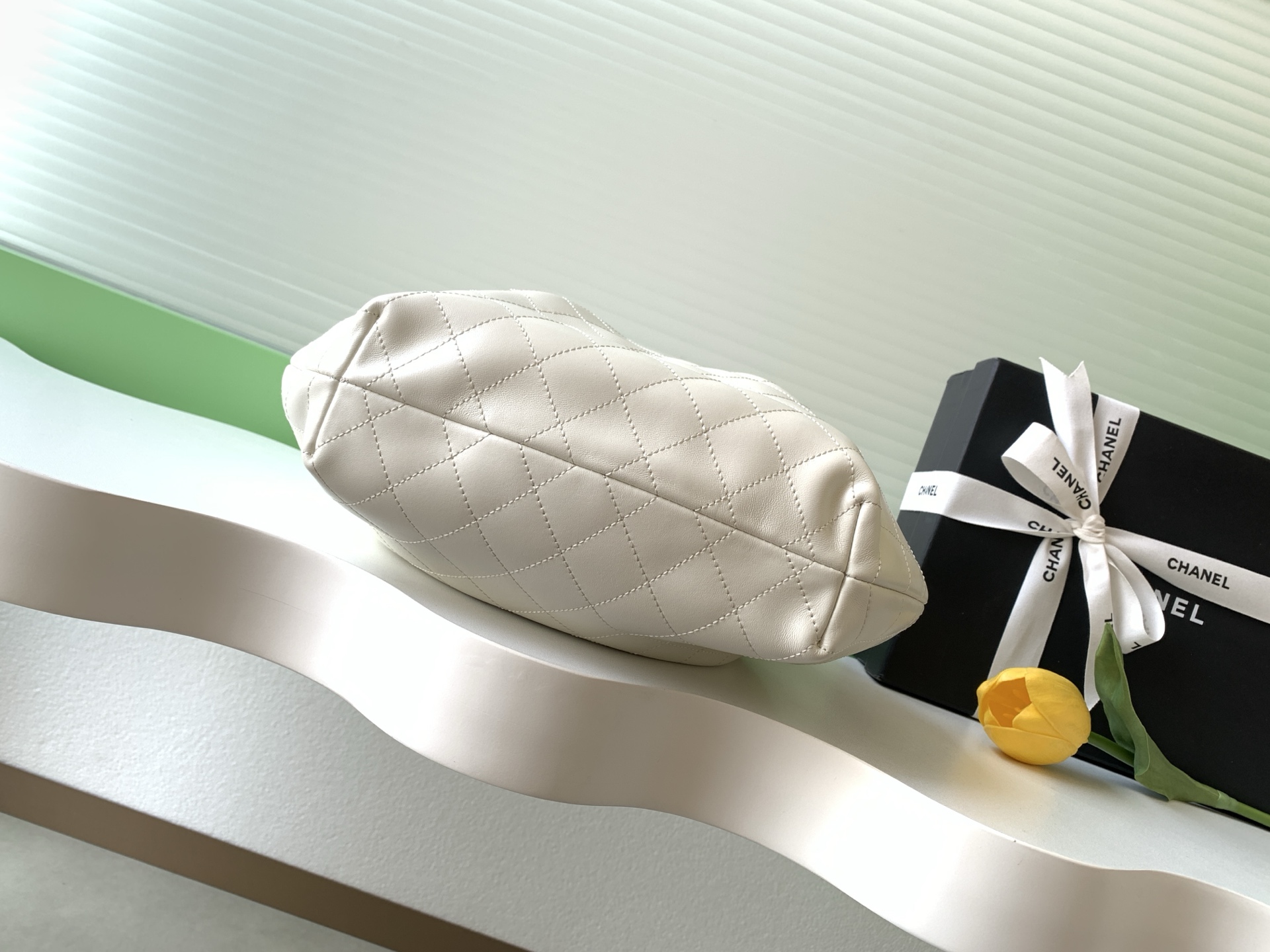 Chanel 샤넬 26C 크루즈 스웨이드 토트백 가방 라지