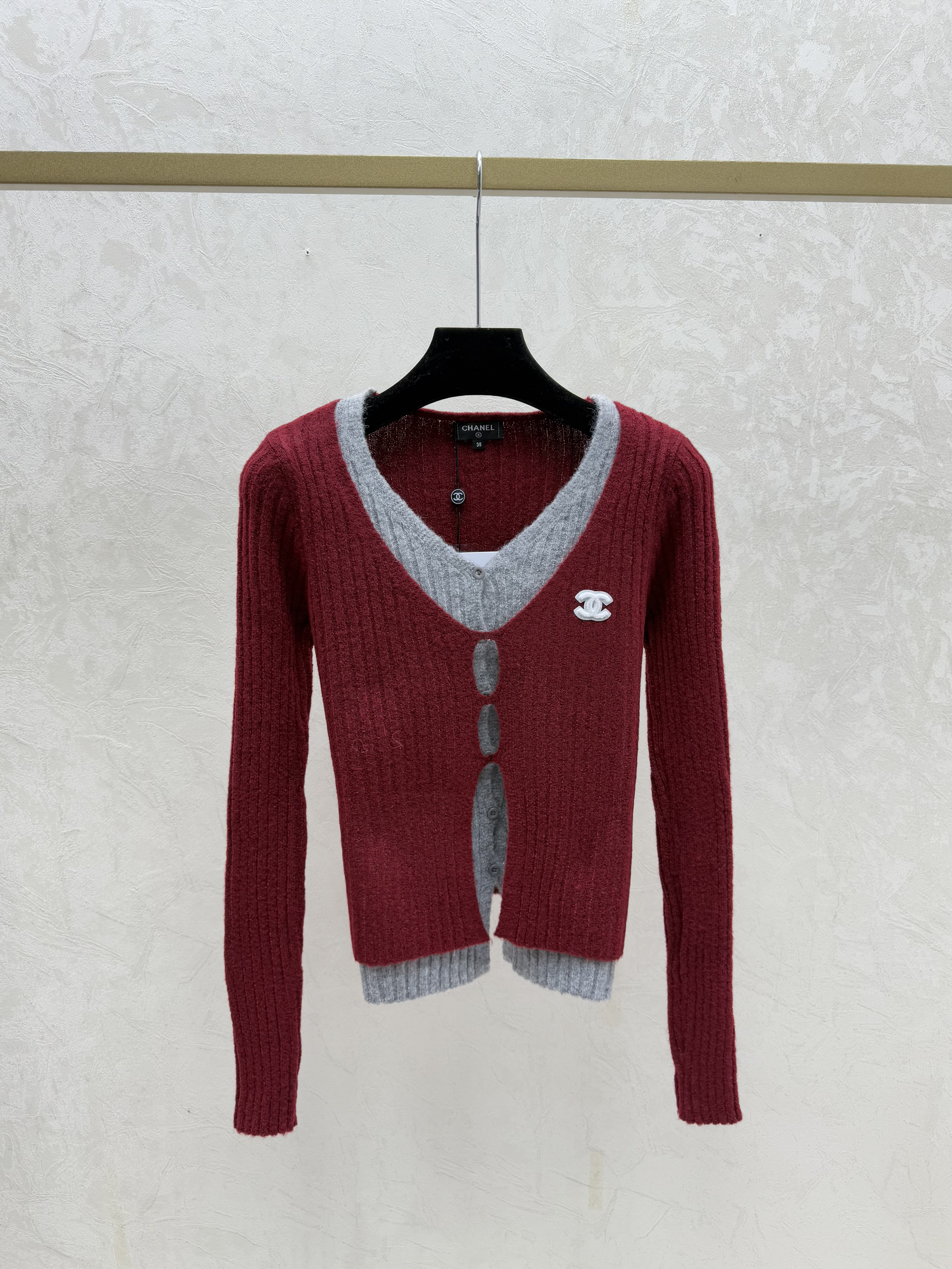 샤넬(CHANEL) 배색 레이어드 라운드넥 니트 의류