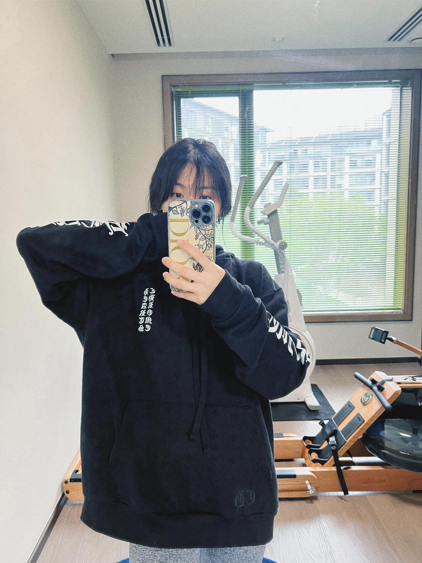 CHROME HEARTS CH 크롬하츠 실버 프린트 후드티 의류