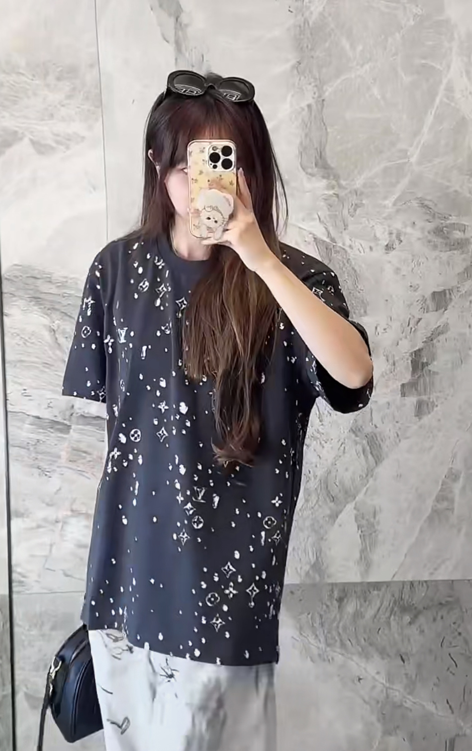 LOUIS VUITTON LV 루이비통 모노그램 프린트 & 핫픽스 반팔 티셔츠 의류