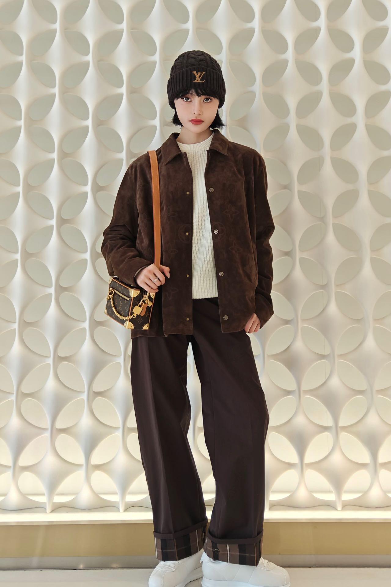 LOUIS VUITTON LV 루이비통 로고 스트라이프 체크 팬츠 바지 의류