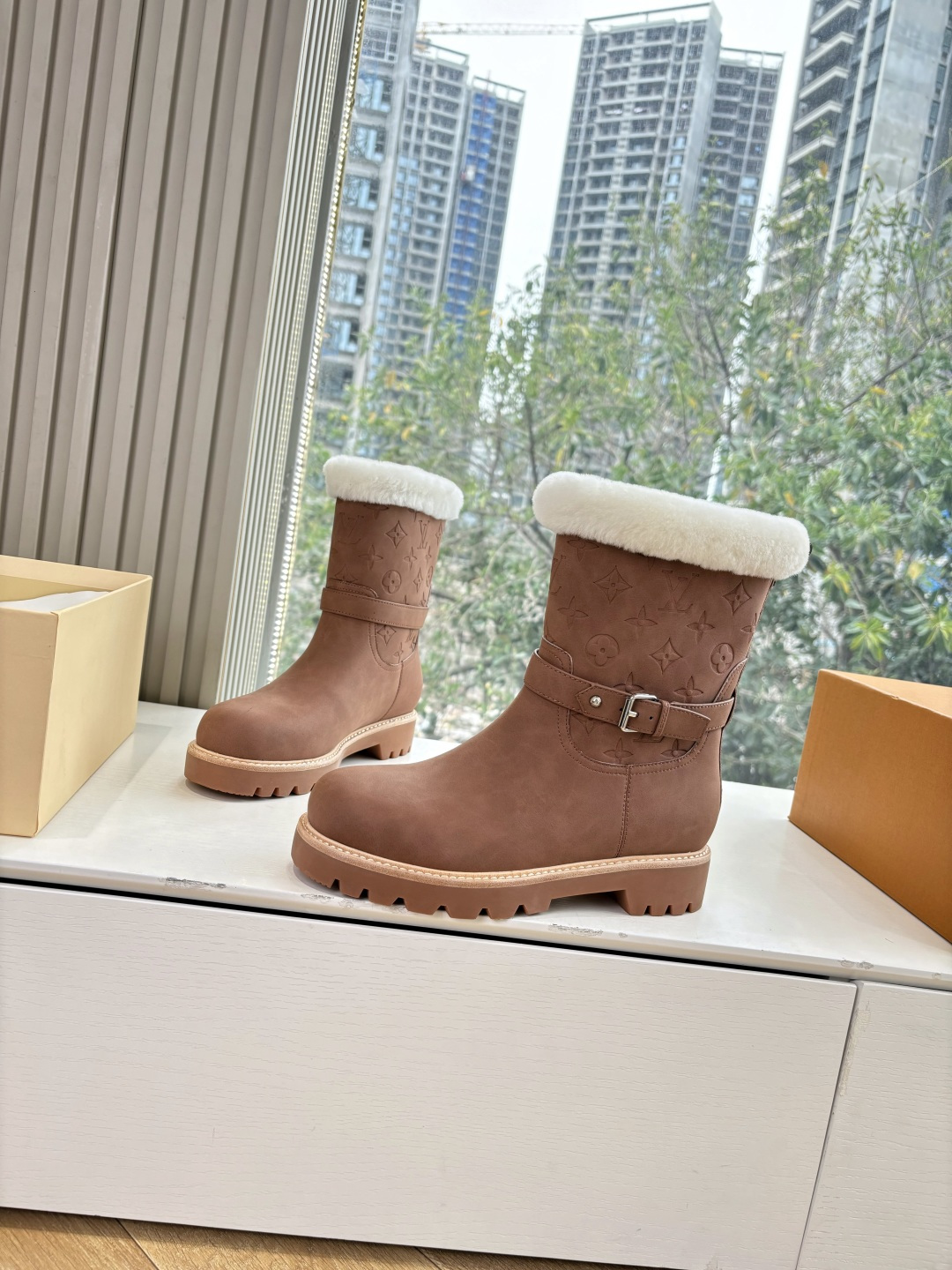 LV Archlight 루이비통 스케이트 패딩 부츠 신발