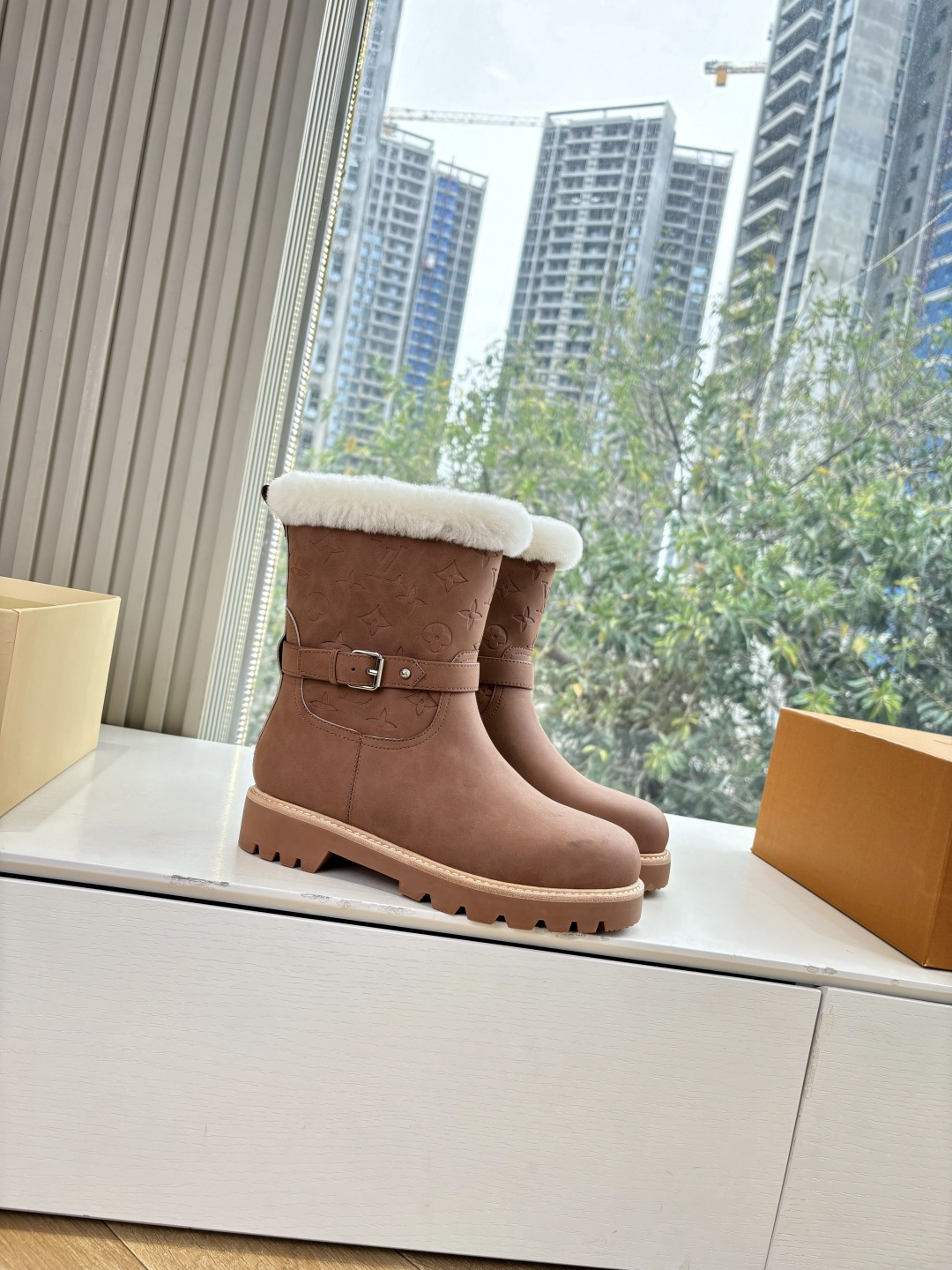 LV Archlight 루이비통 스케이트 패딩 부츠 신발