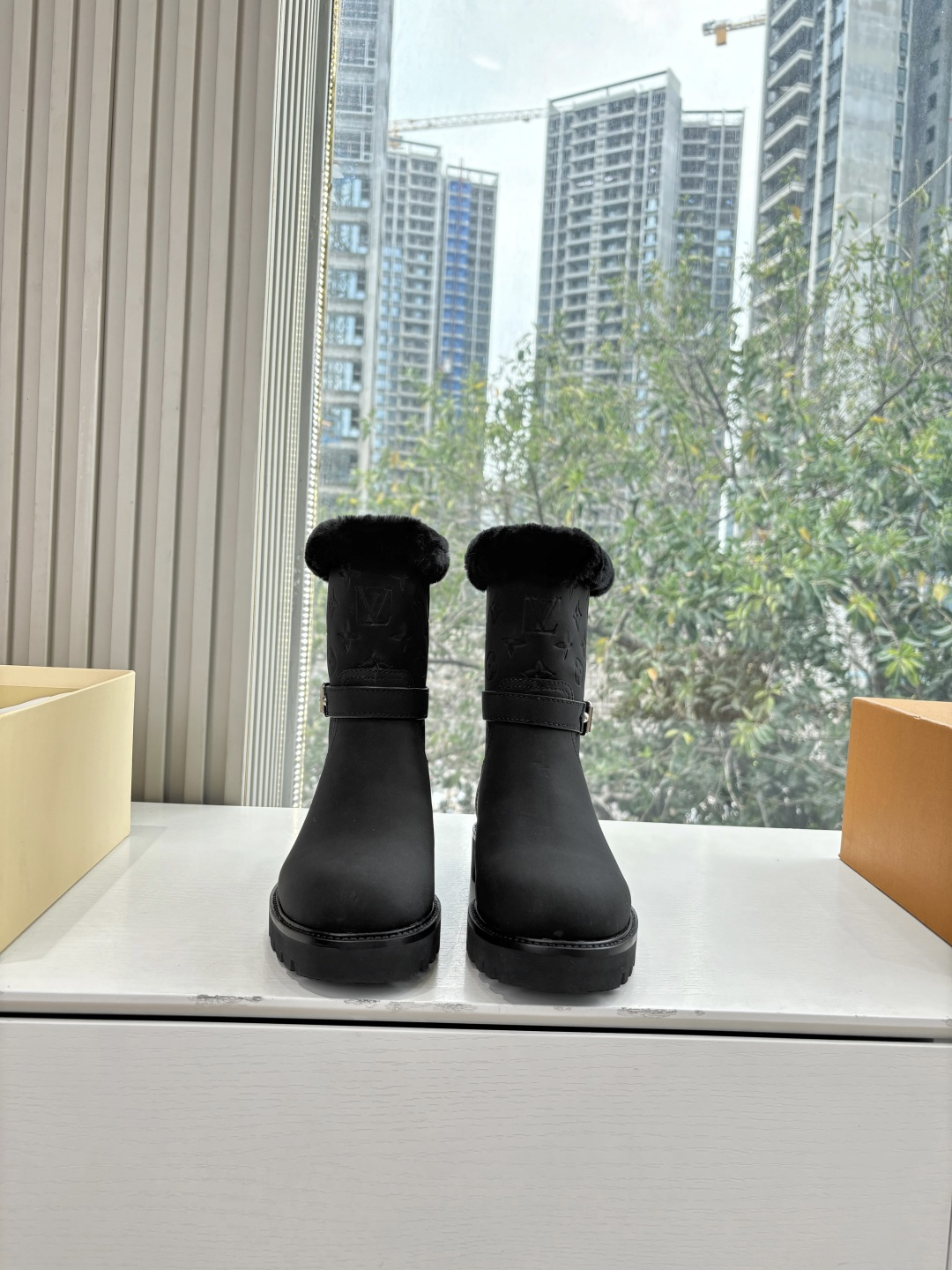 LV Archlight 루이비통 스케이트 패딩 부츠 신발