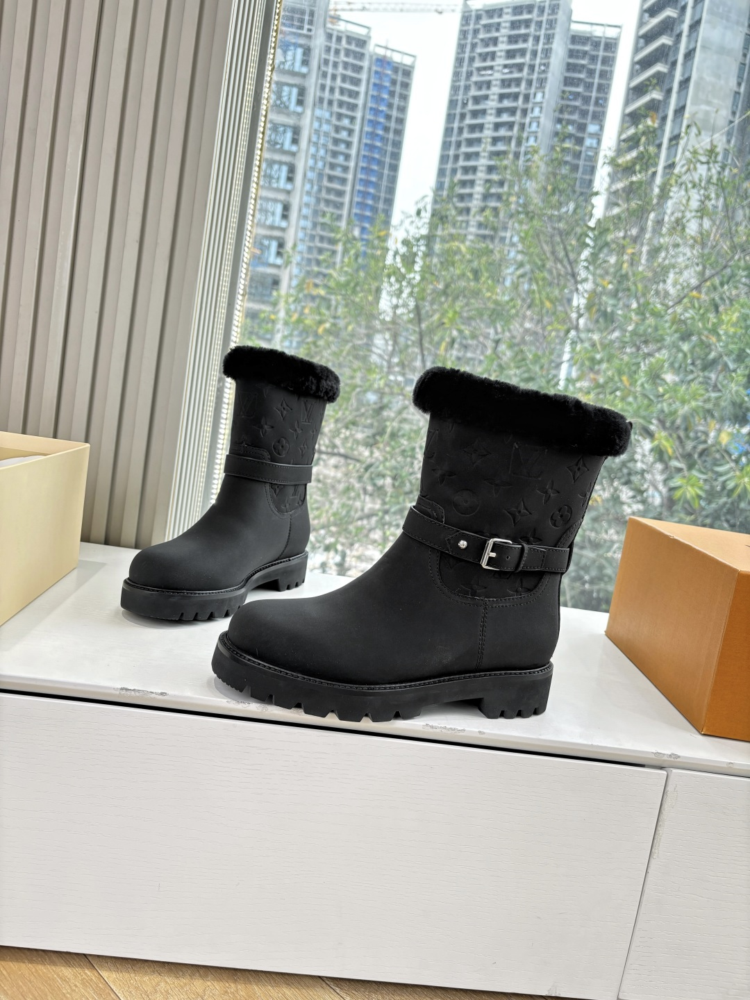 LV Archlight 루이비통 스케이트 패딩 부츠 신발