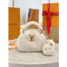 LV Capucines Snow CAPUSNOW 루이비통 핸드백 숄더백 가방 (M26324)