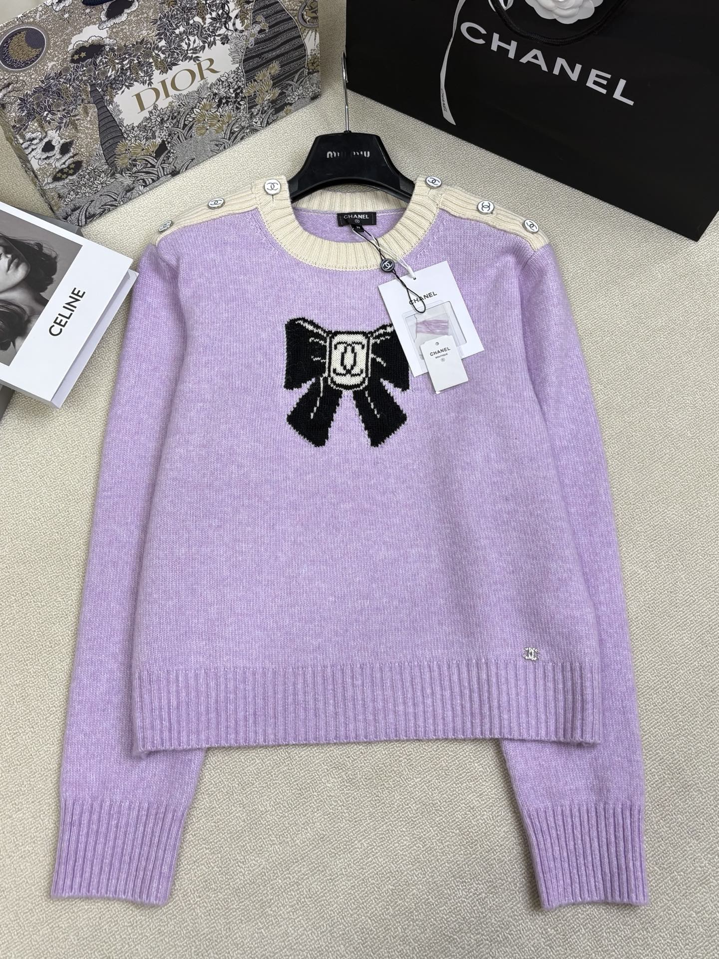 Chanel 샤넬 라운드 넥 니트 의류