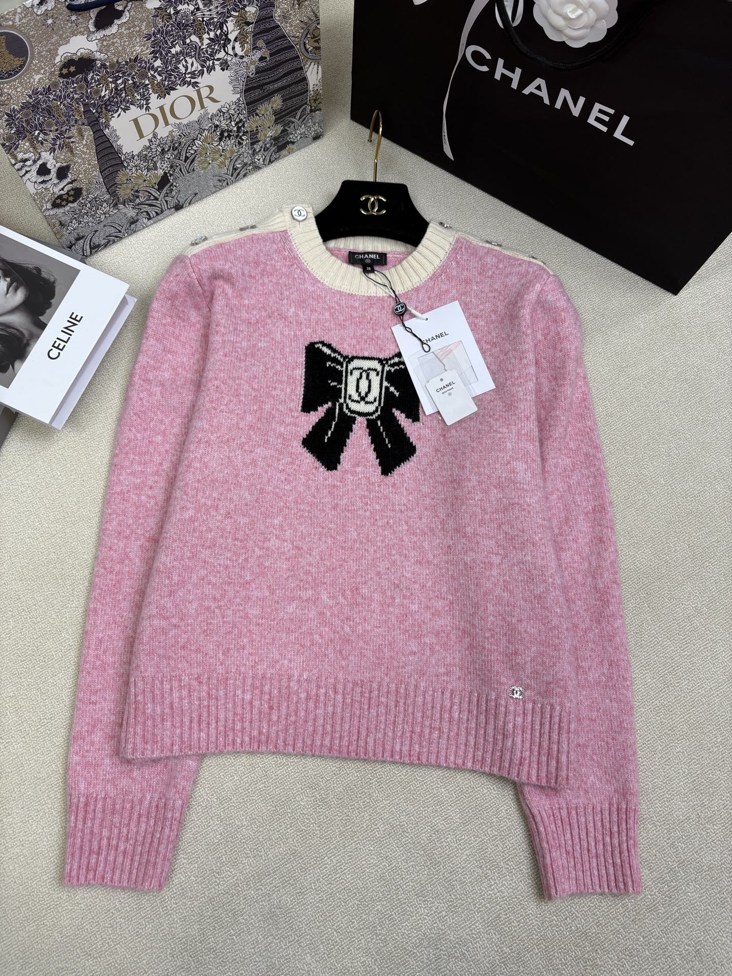 Chanel 샤넬 라운드 넥 니트 의류