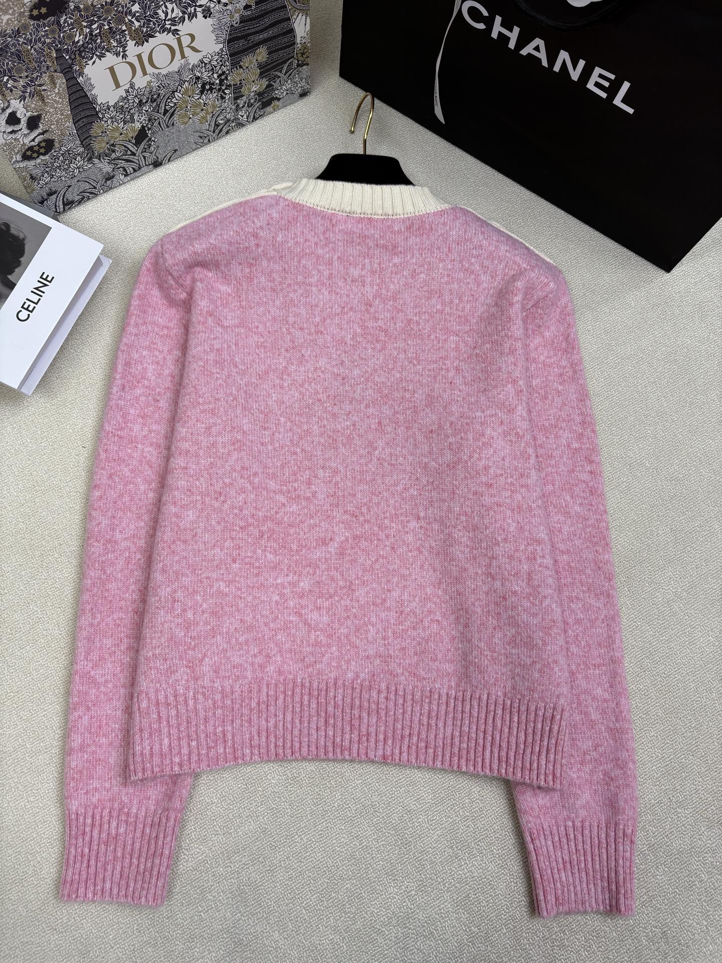 Chanel 샤넬 라운드 넥 니트 의류