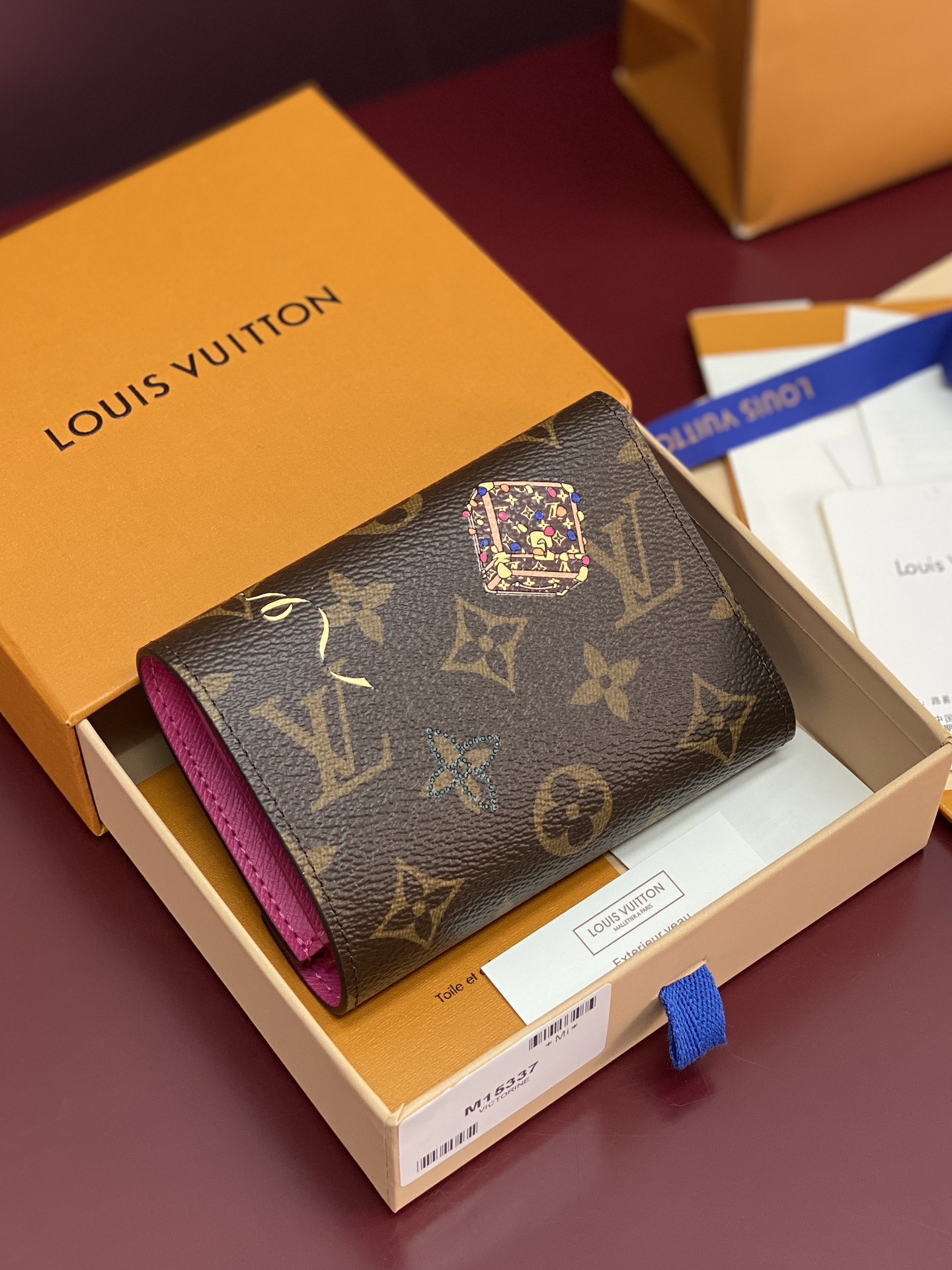 LV Vivienne Victorine Wallet (LV 루이비통 비비엔 빅토리린 지갑) - M15337