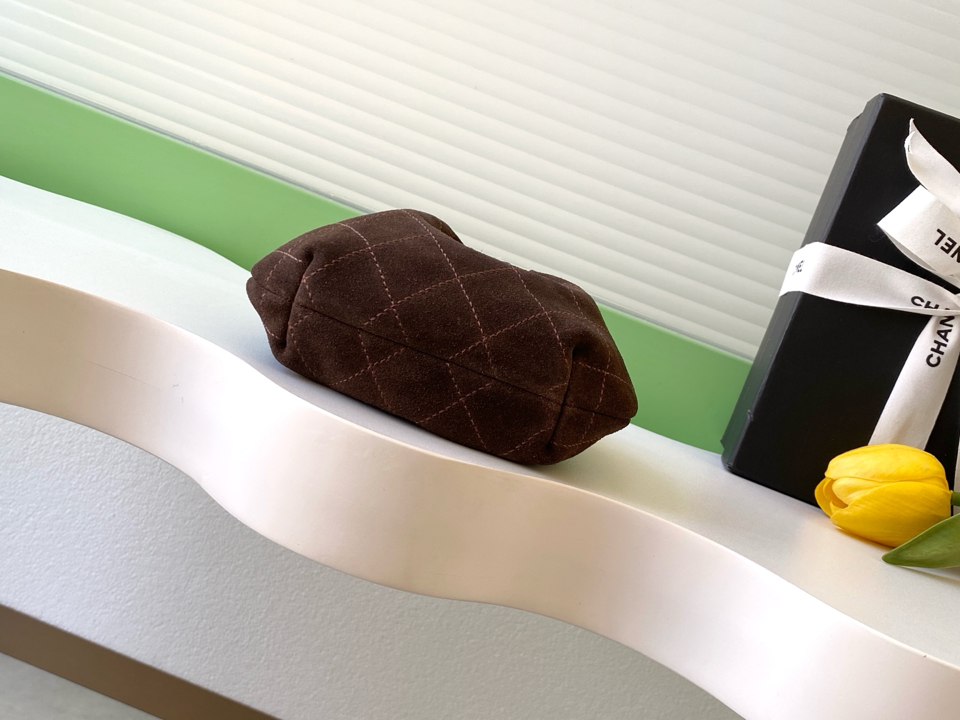 Chanel 26C Suede Tortoise Handle Bag (샤넬 26C 스웨이드 거북등무늬 핸들백 가방 스몰) - AS4981