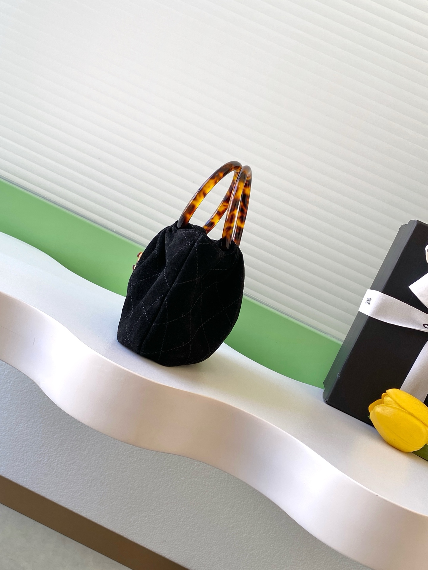 Chanel 26C Suede Tortoise Handle Bag (샤넬 26C 스웨이드 거북등무늬 핸들백 가방 스몰) - AS4981