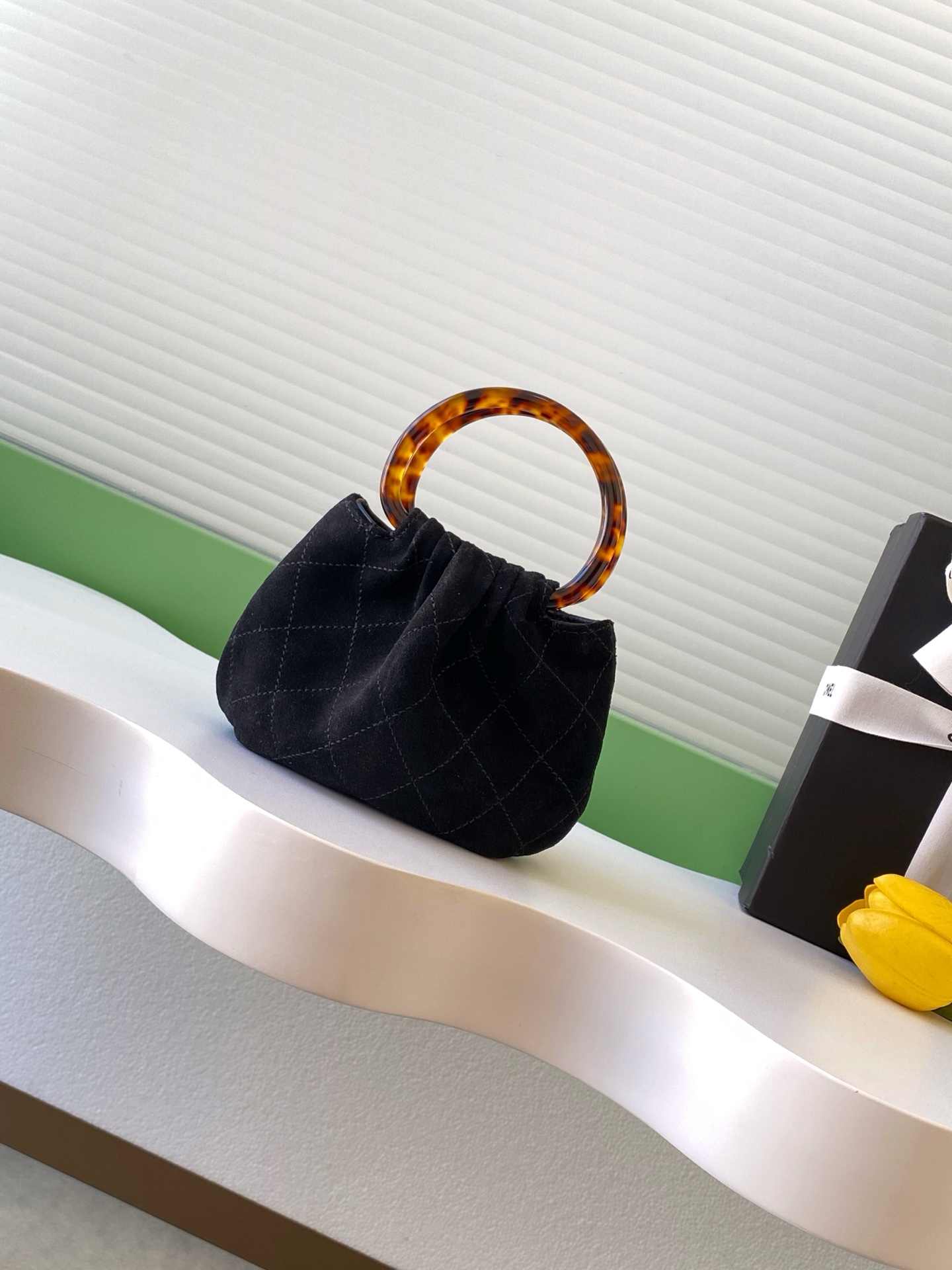 Chanel 26C Suede Tortoise Handle Bag (샤넬 26C 스웨이드 거북등무늬 핸들백 가방 스몰) - AS4981