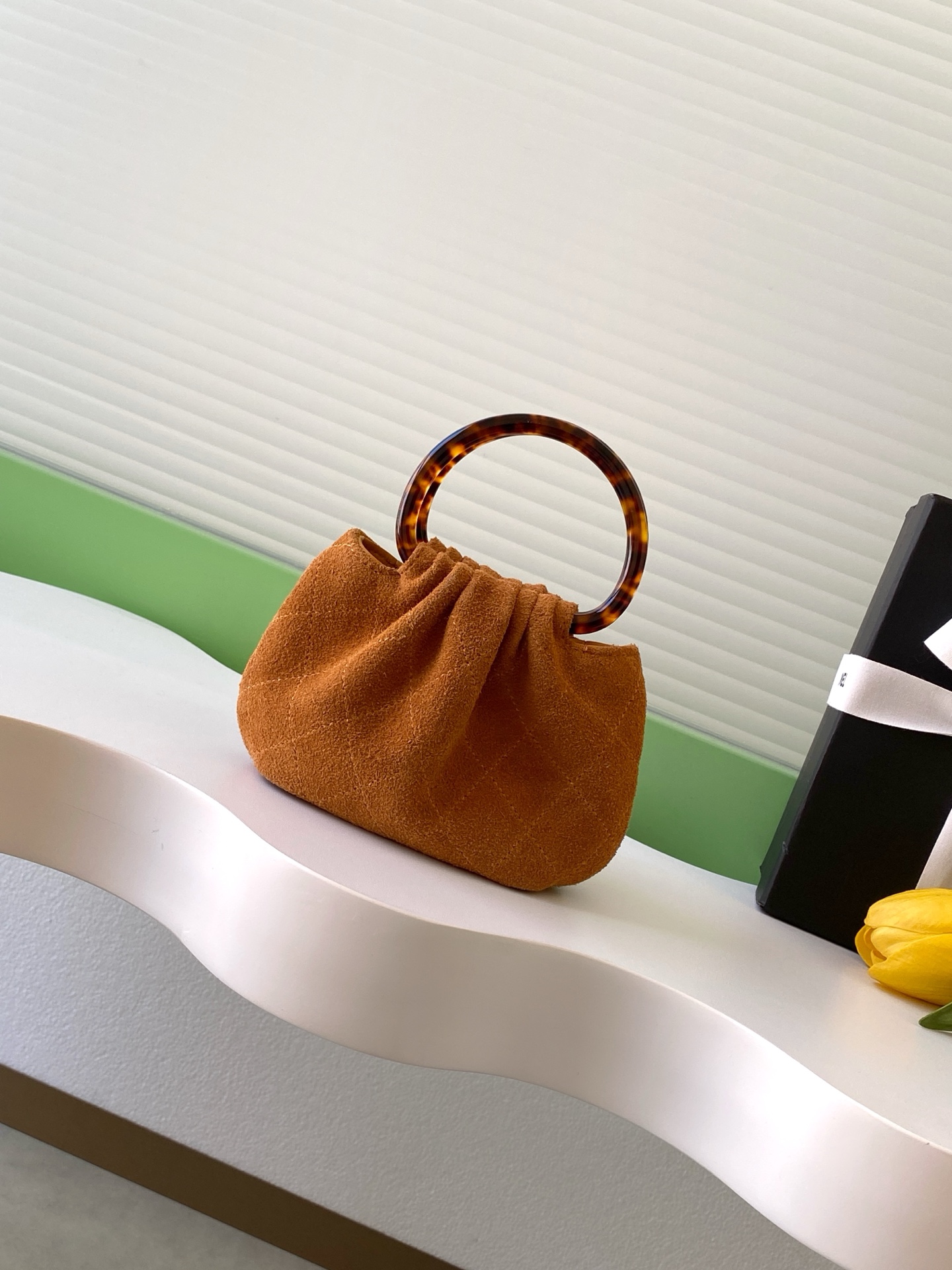 Chanel 26C Suede Tortoise Handle Bag (샤넬 26C 스웨이드 거북등무늬 핸들백 가방 스몰) - AS4981