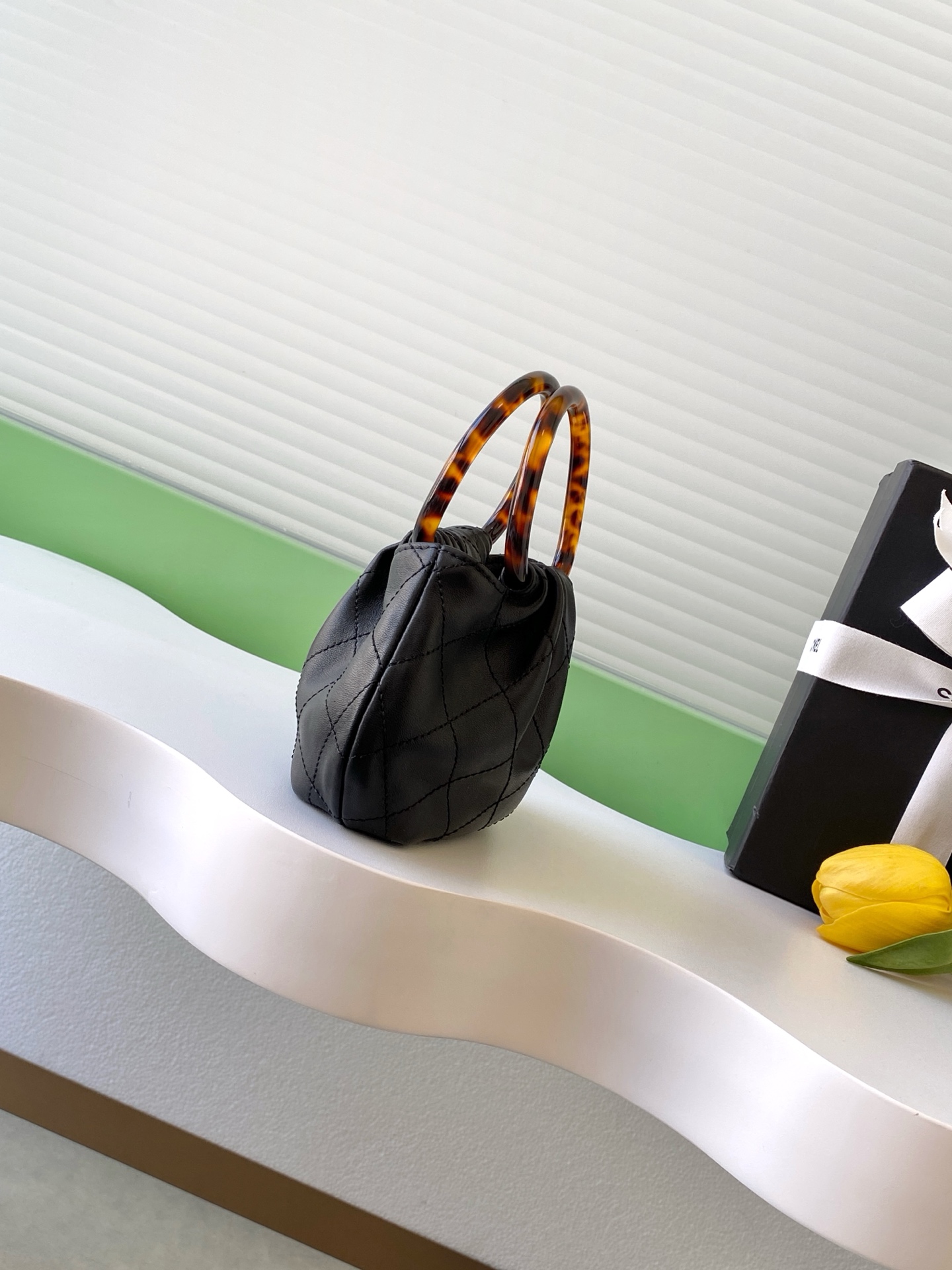 Chanel 26C Suede Tortoise Handle Bag (샤넬 26C 스웨이드 거북등무늬 핸들백 가방 스몰) - AS4981