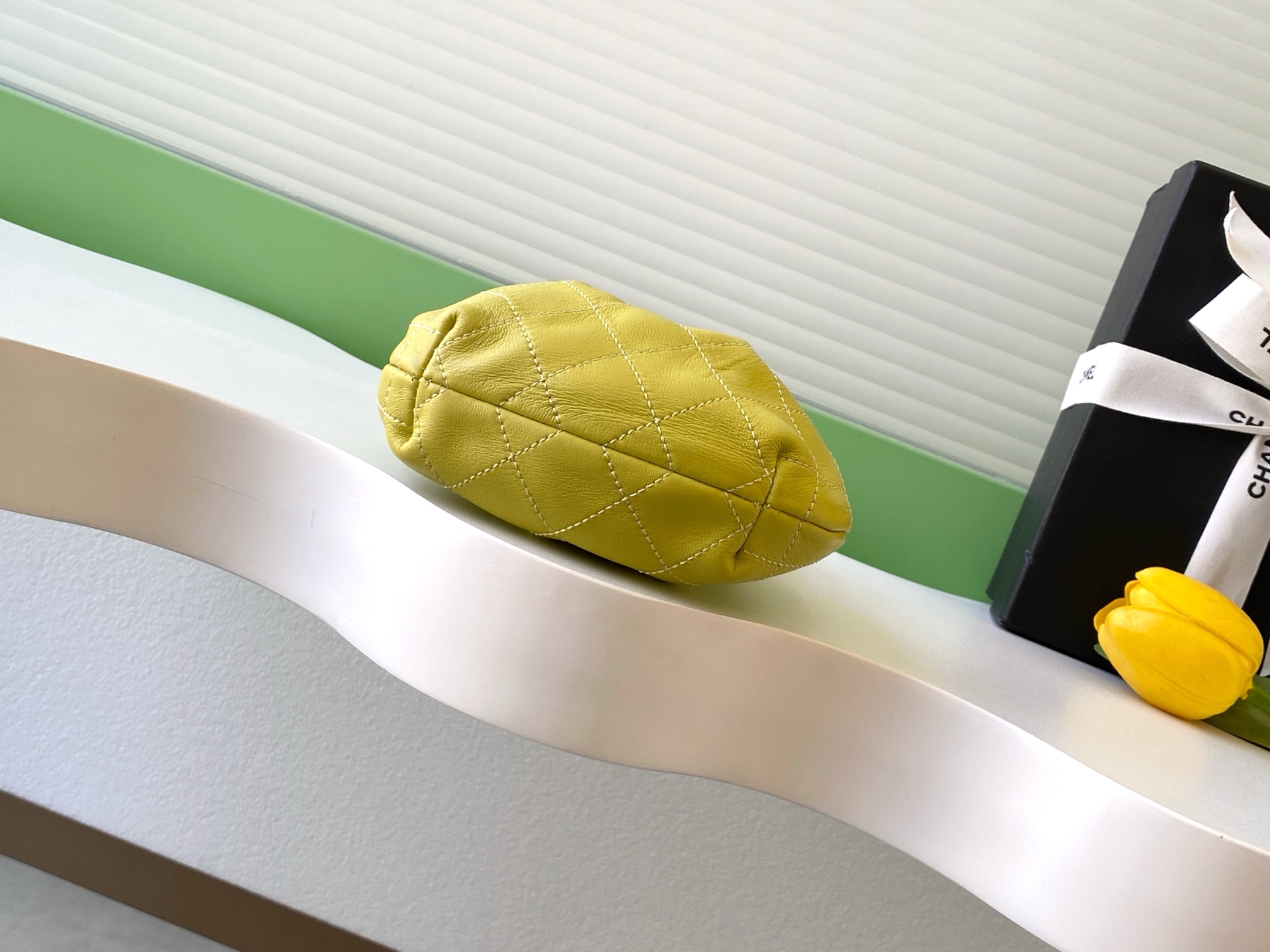 Chanel 26C Suede Tortoise Handle Bag (샤넬 26C 스웨이드 거북등무늬 핸들백 가방 스몰) - AS4981