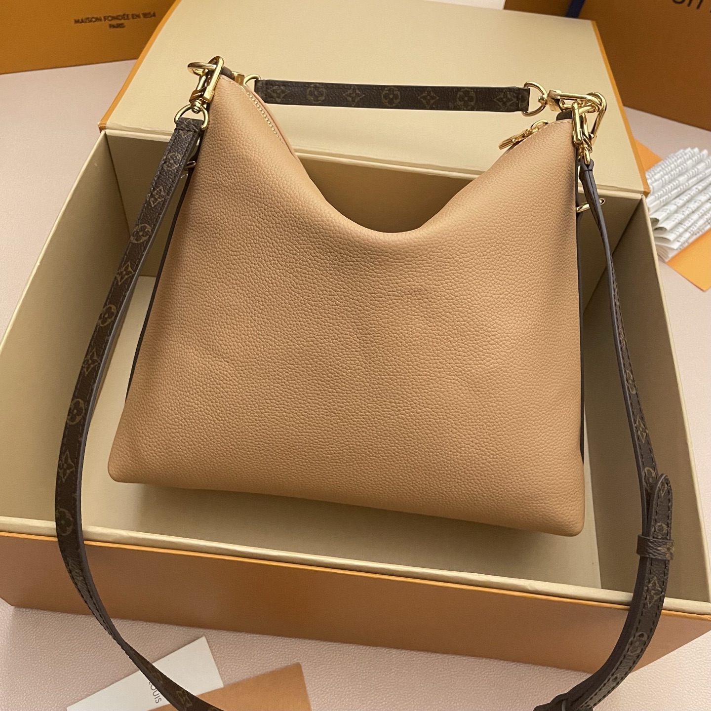 LV Multipass Handbag (LV 루이비통 멀티패스 핸드백) - M28029 가방