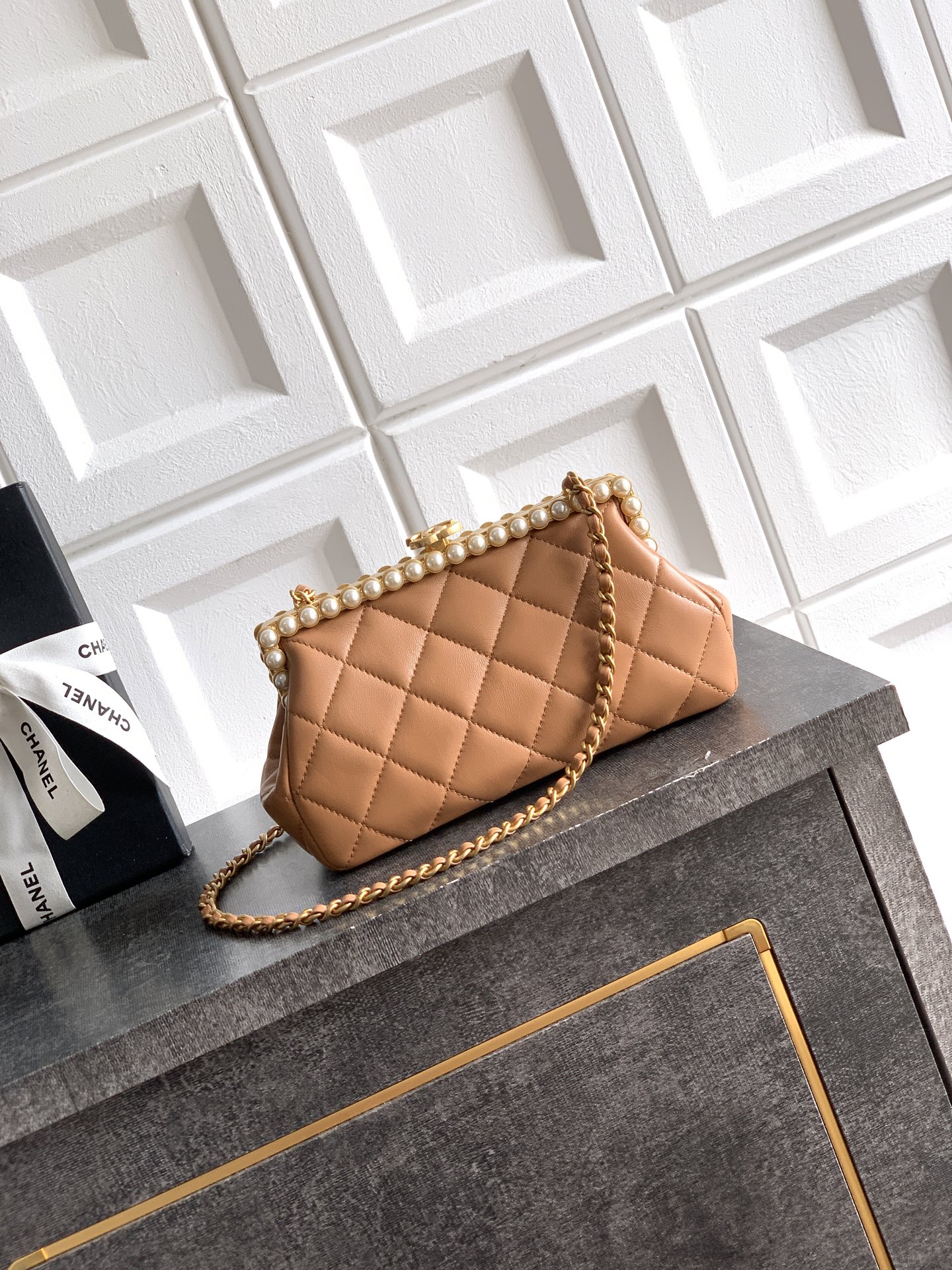 Chanel 26C Pearl Evening Bag (샤넬 26C 진주 이브닝 백) 가방