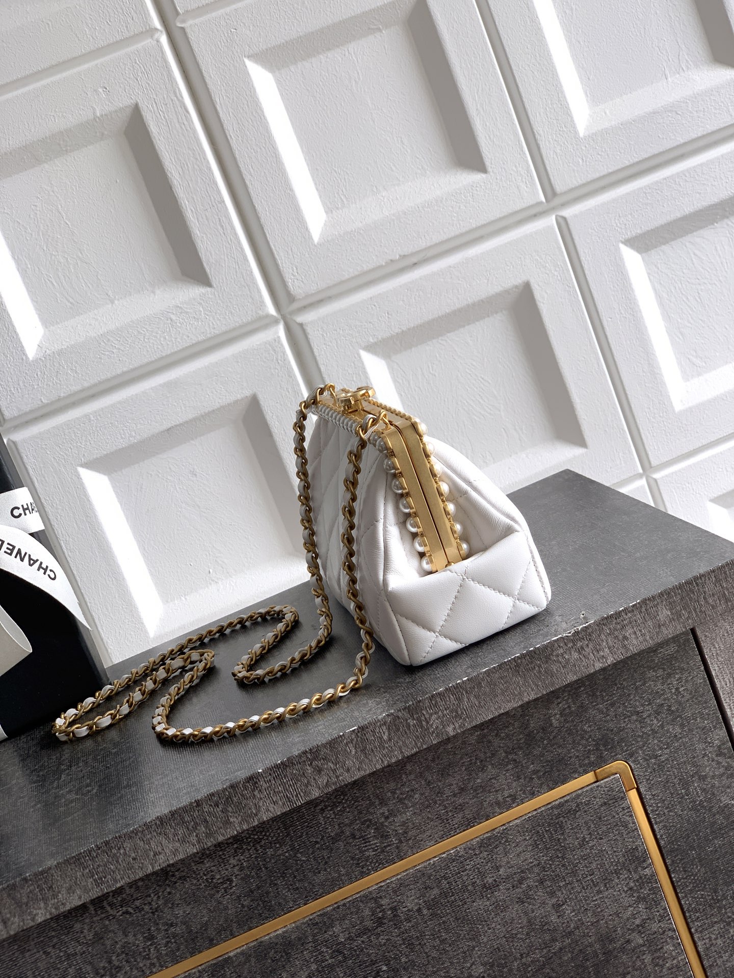 Chanel 26C Pearl Evening Bag (샤넬 26C 진주 이브닝 백) 가방