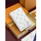 LV Passport Cover (LV 루이비통 애니멀 포레스트 여권 케이스) - M27083 지갑