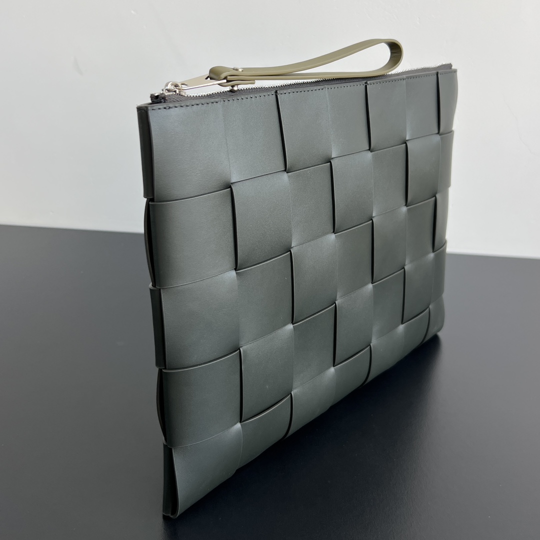 BOTTEGA VENETA BV 보테가 베네타 인트레치오 카프스킨 클러치 백 가방 - 649616