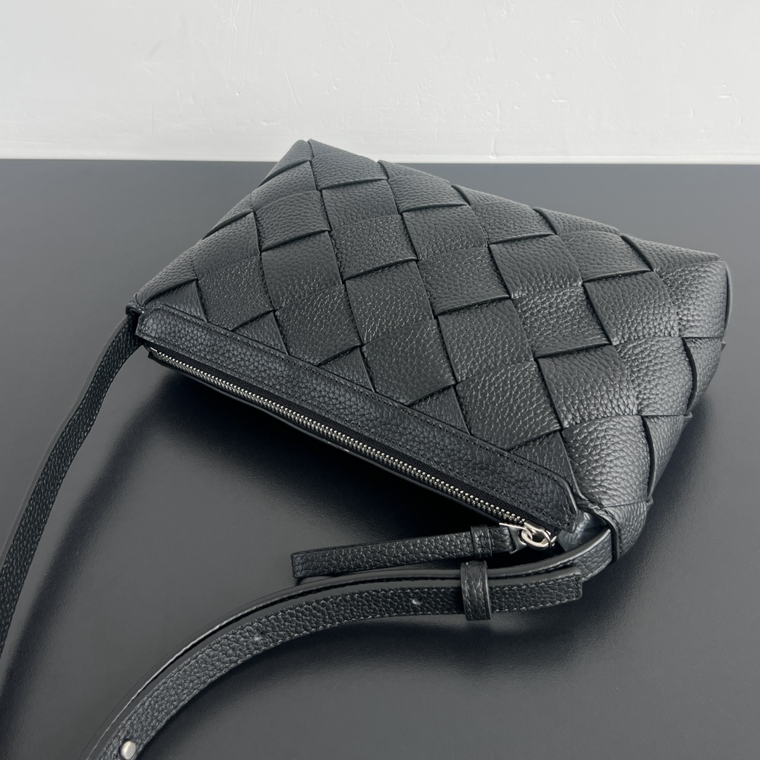 BOTTEGA VENETA BV 보테가 베네타 Diago(디아고) 남성 메신저백 - 837112 가방