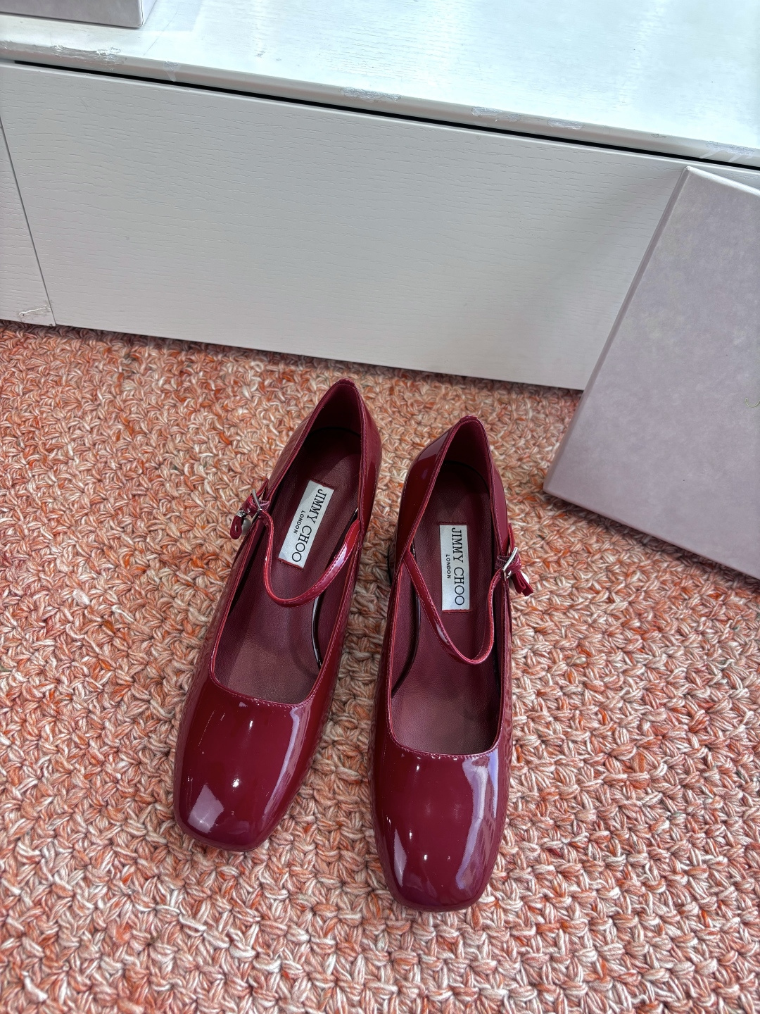 지미추(Jimmy Choo) 플라워 펌프스 구두 신발