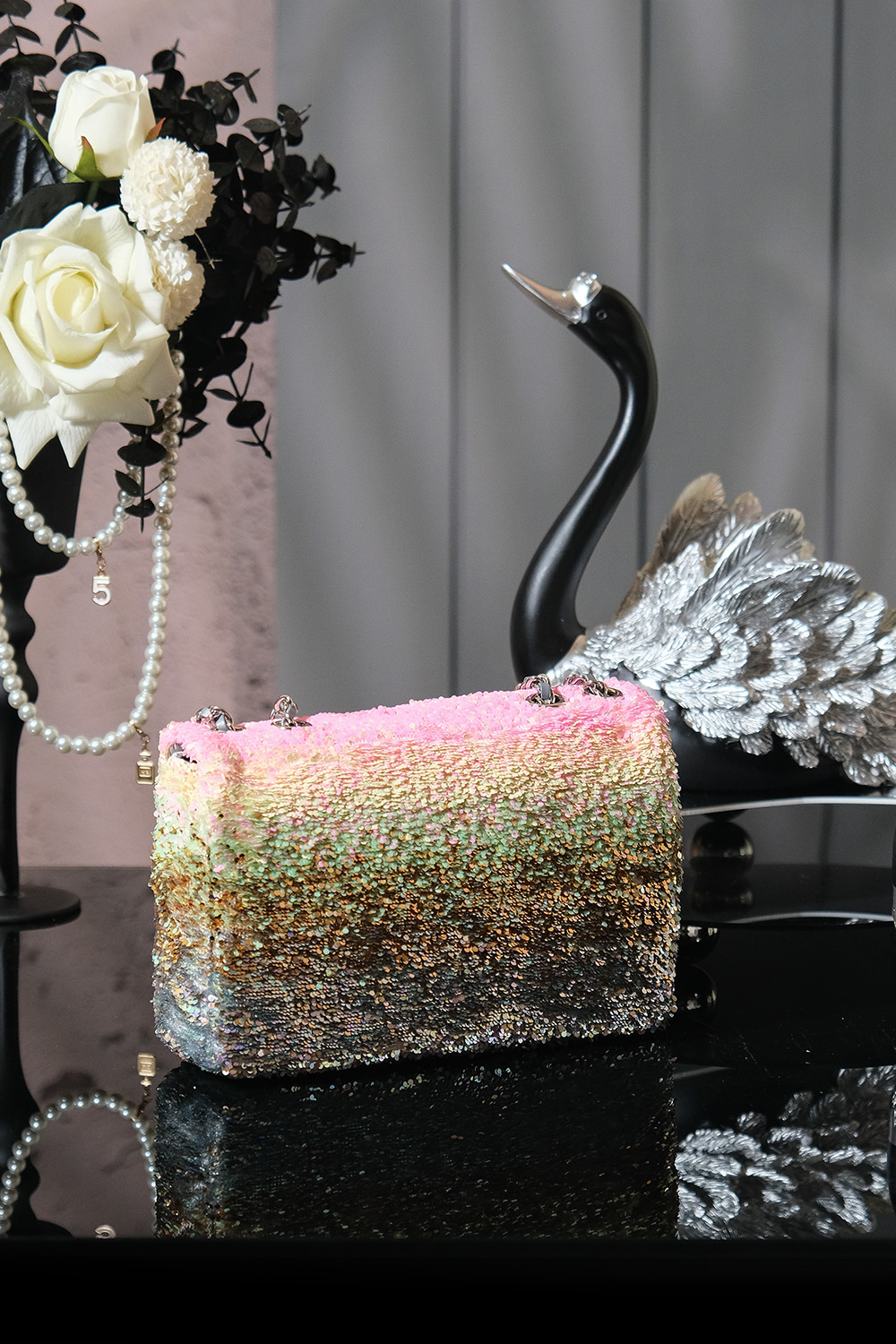 Chanel 샤넬 24P 시퀸 CF백 숄더백 가방