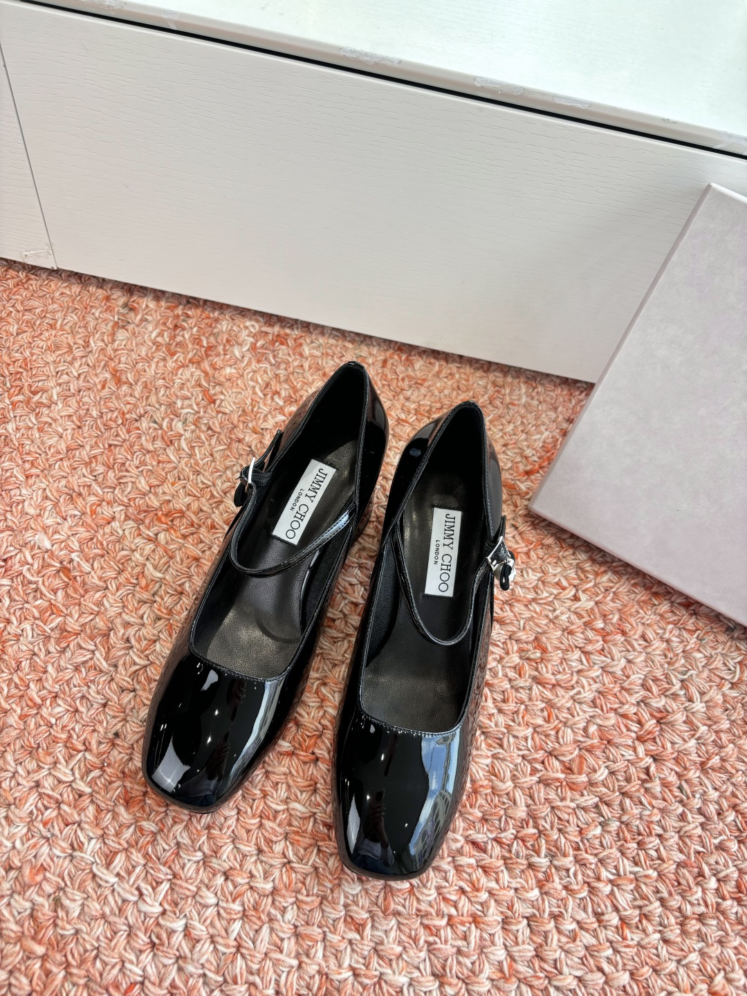 지미추(Jimmy Choo) 플라워 펌프스 구두 신발