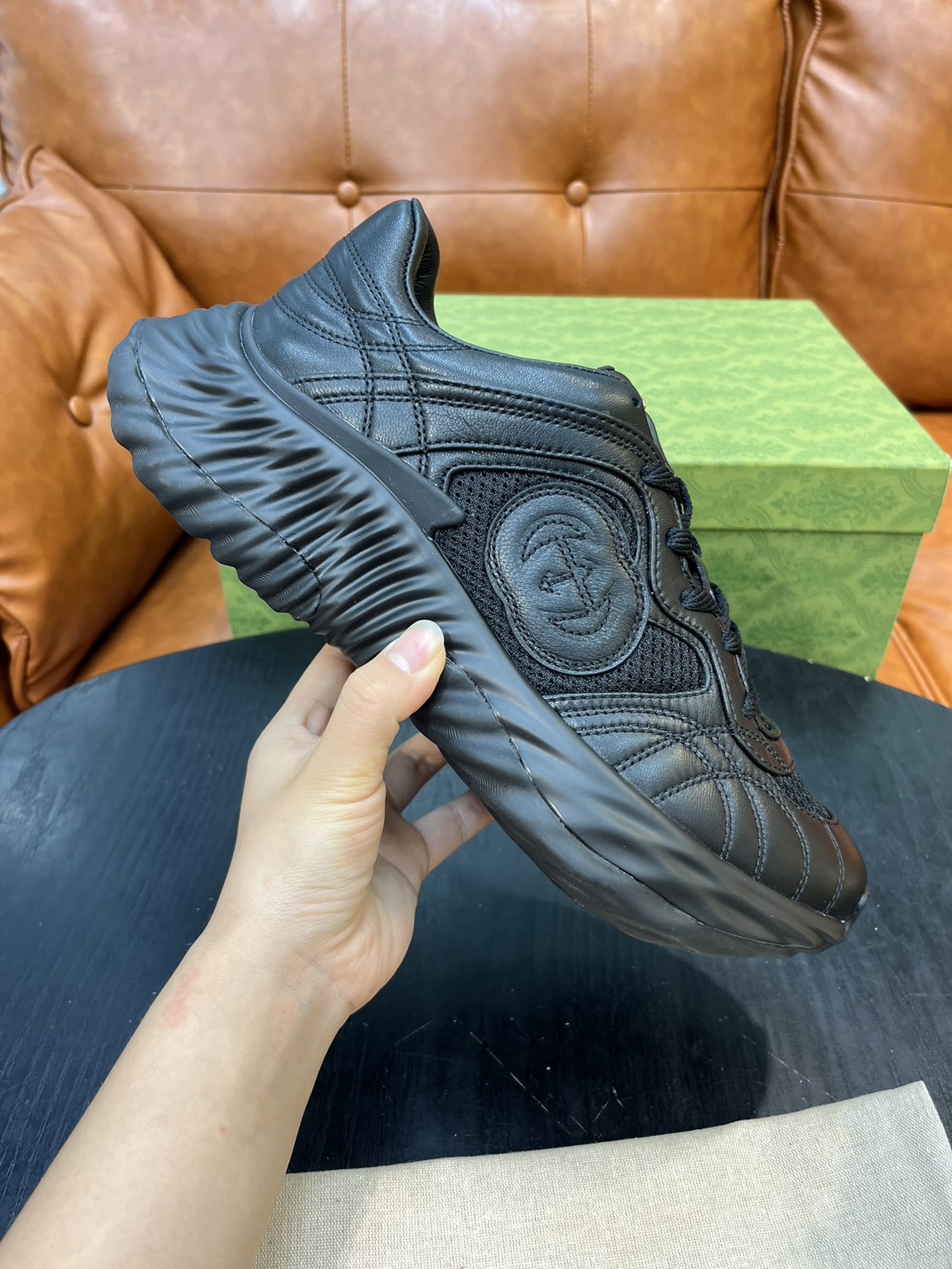 구찌(Gucci) 커플 스니커즈 (G74/스크리너 스타일) 신발