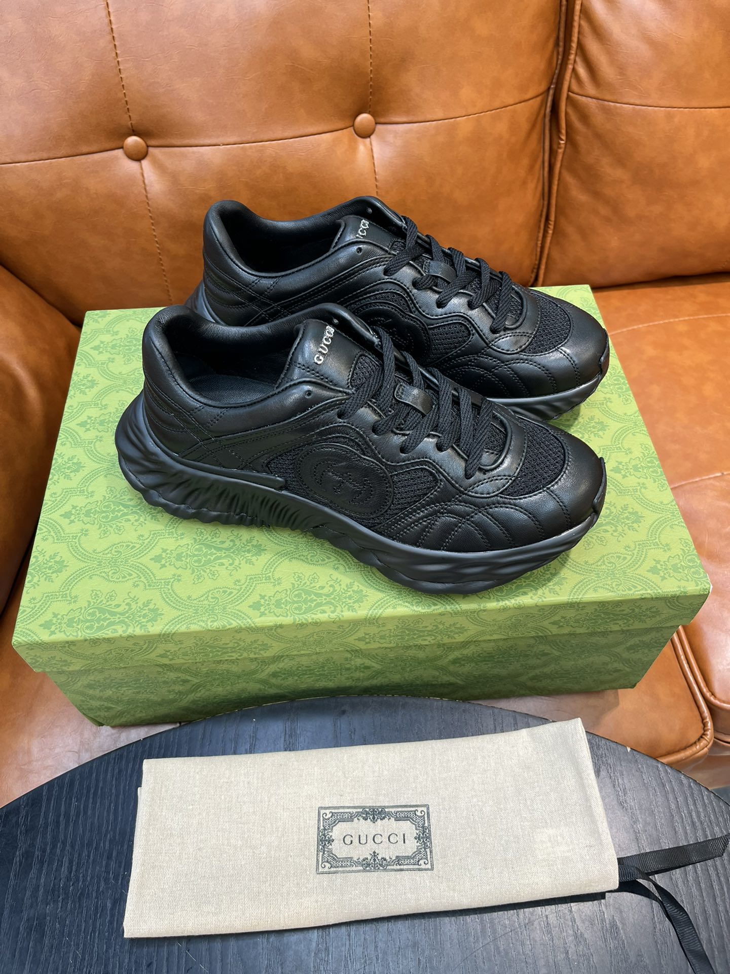 구찌(Gucci) 커플 스니커즈 (G74/스크리너 스타일) 신발