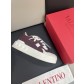 발렌티노(Valentino Garavani) 원스터드(ONE STUD) 스니커즈 신발