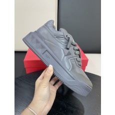 Valentino Garavani 발렌티노 가라바니 원스터드(ONE STUD) 스니커즈 신발