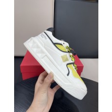 Valentino Garavani 발렌티노 가라바니 원스터드(ONE STUD) 플랫폼 스니커즈 신발