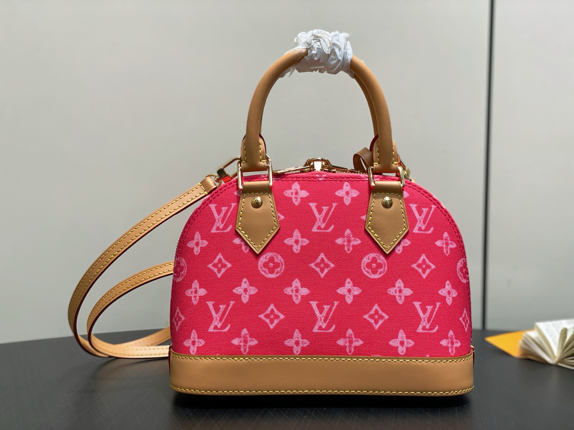 Louis Vuitton x Grace Coddington LV 루이비통 알마(Alma) BB 미우그램 토트백 숄더백 가방 M28272