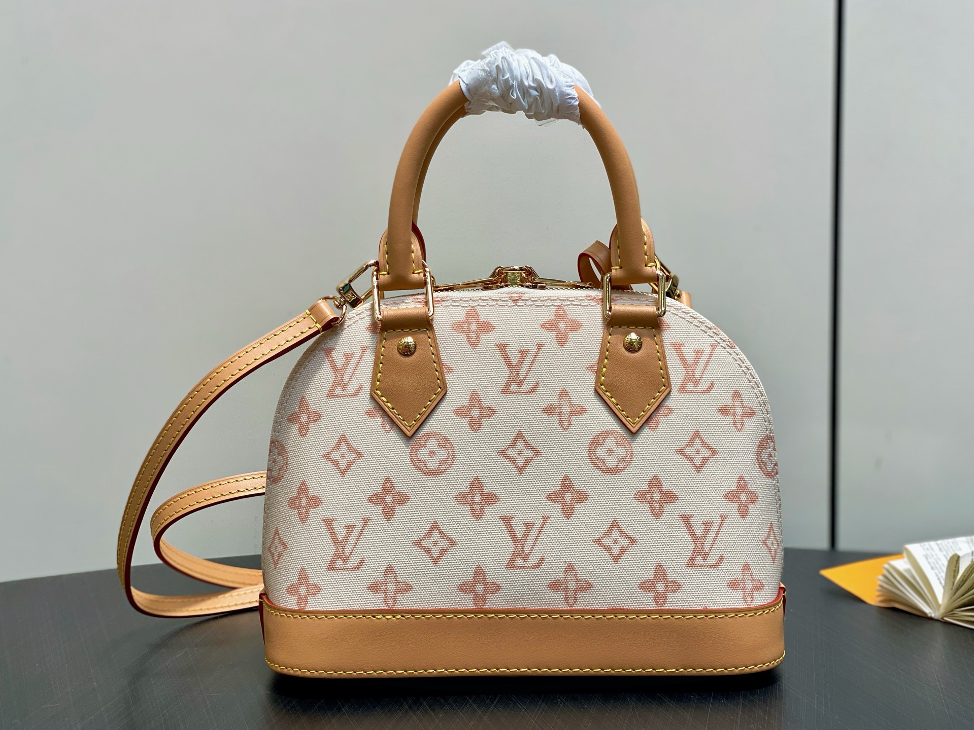 Louis Vuitton x Grace Coddington LV 루이비통 알마(Alma) BB 미우그램 토트백 숄더백 가방 M27525