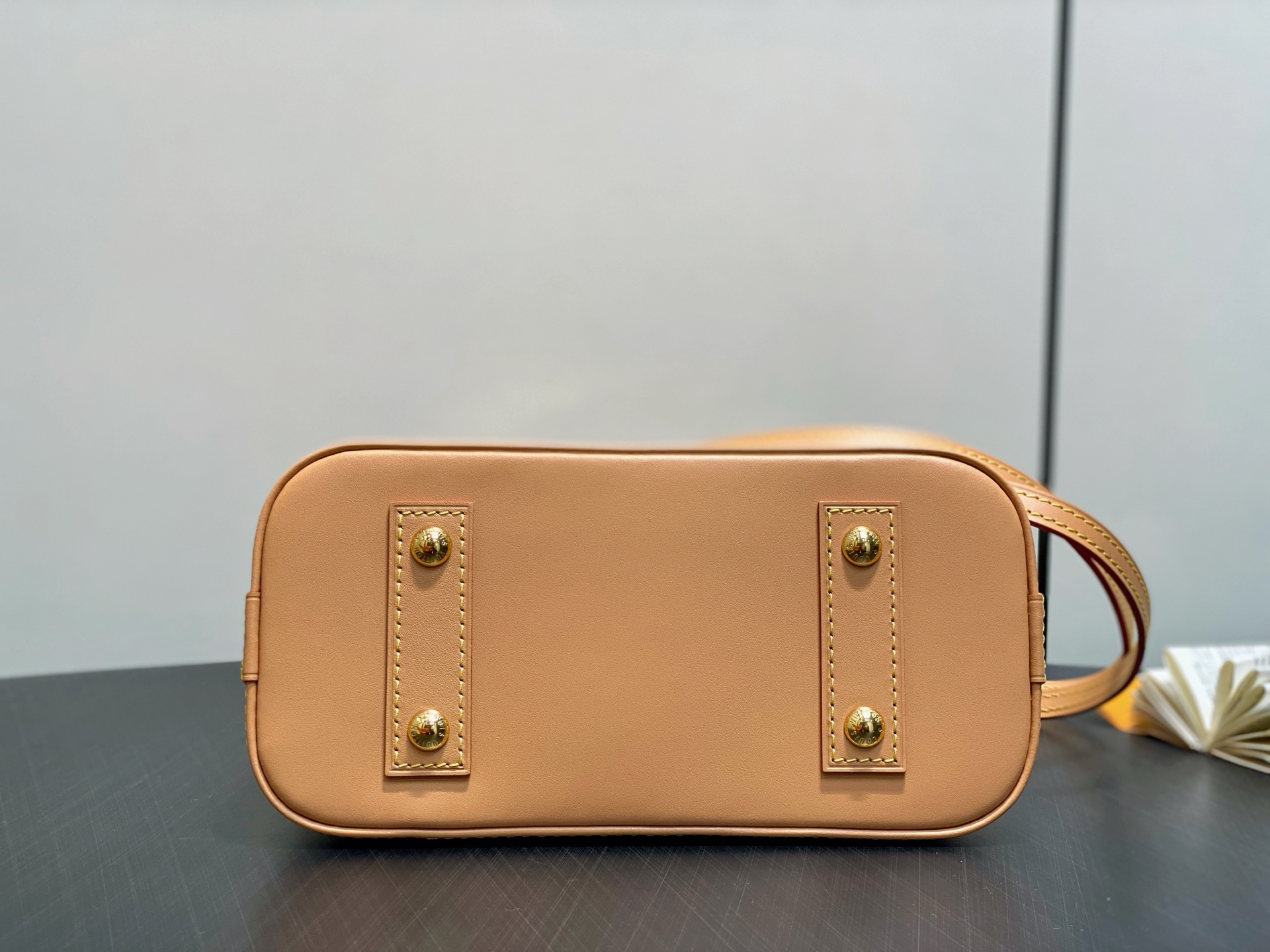 Louis Vuitton x Grace Coddington LV 루이비통 알마(Alma) BB 미우그램 토트백 숄더백 가방 M27525