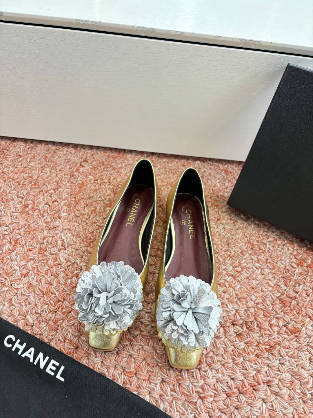 Chanel 샤넬 플라워 폼폼 메리제인 로퍼 플랫 슈즈 신발