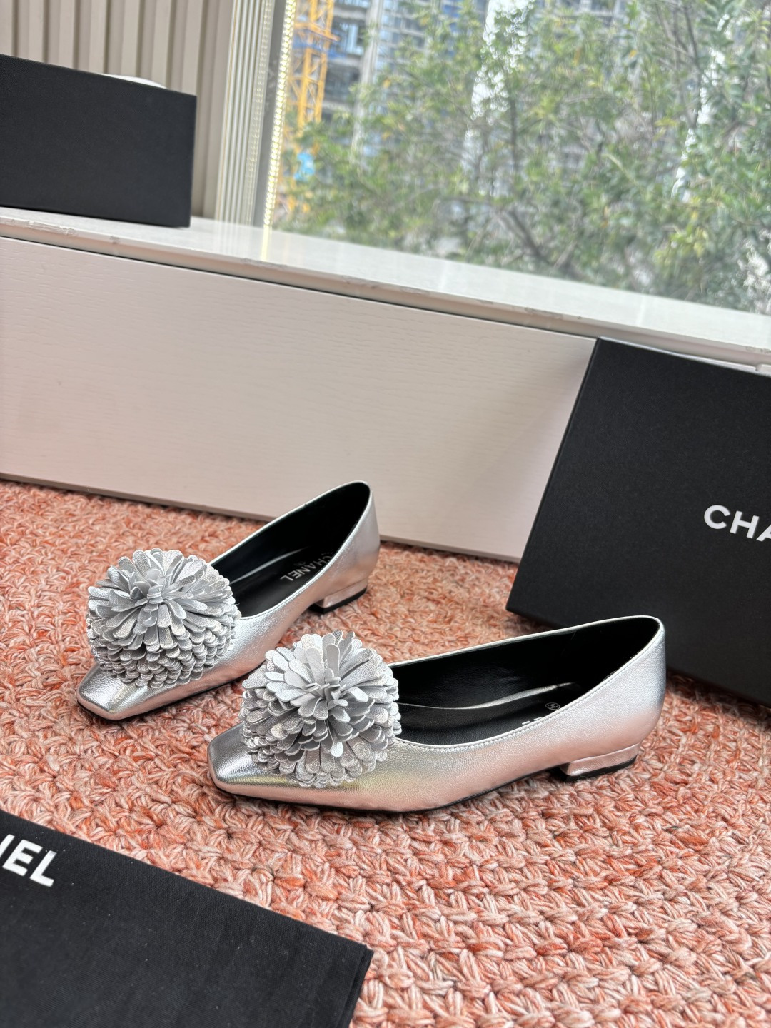 Chanel 샤넬 플라워 폼폼 메리제인 로퍼 플랫 슈즈 신발