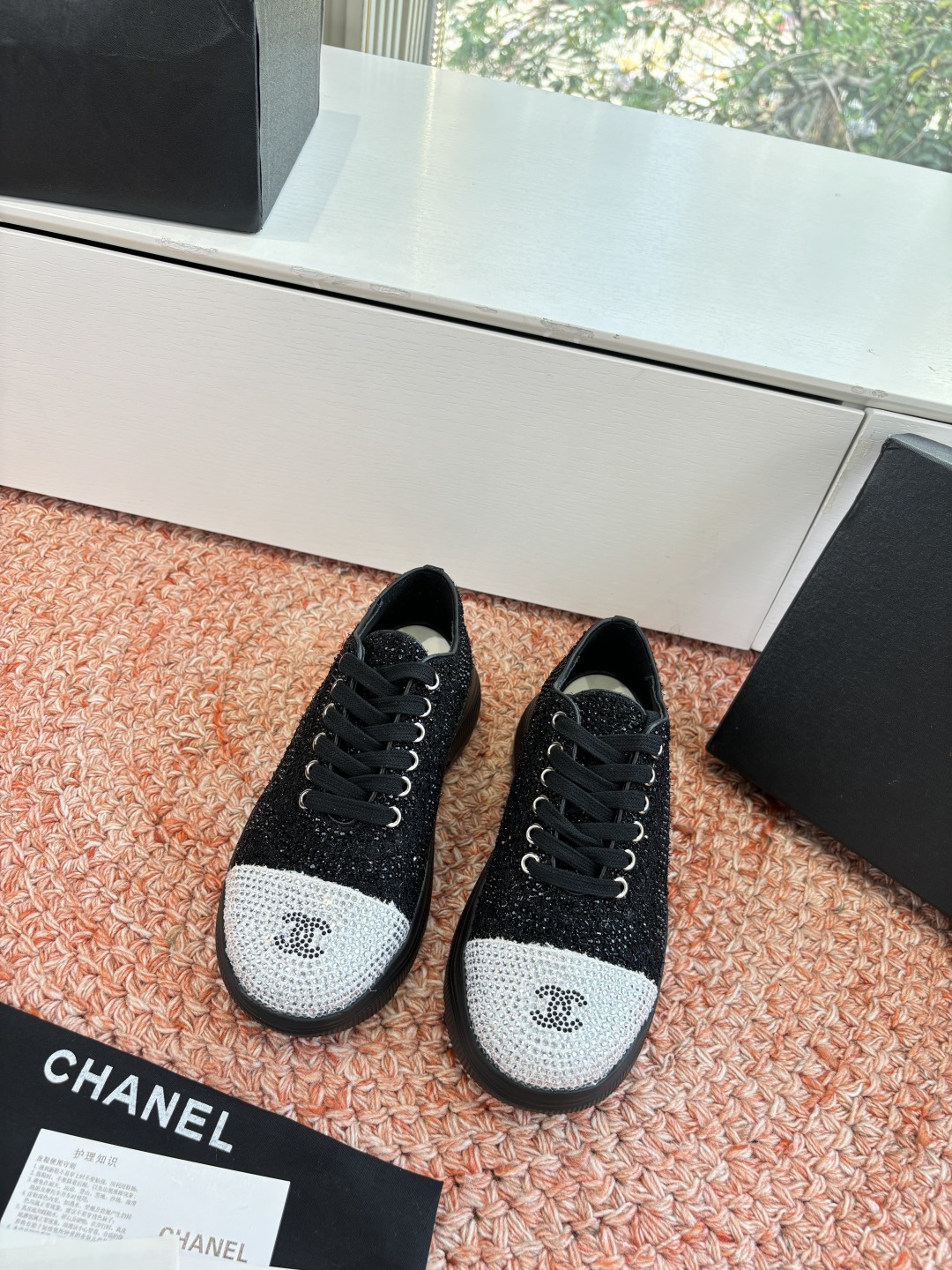샤넬(Chanel) 스웨이드 쥬얼 플랫폼 스니커즈 신발