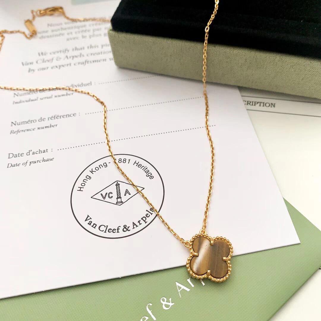 Van Cleef & Arpels 반클리프 앤 아펠(VCA) 타이거즈 아이 알함브라 싱글 모티프 목걸이