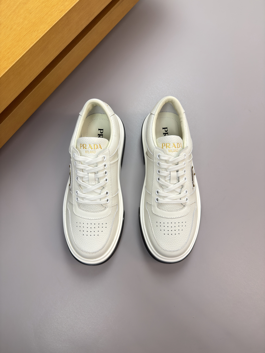 프라다(PRADA) 나파 & 리치 레더 스니커즈 (프리미엄) 신발