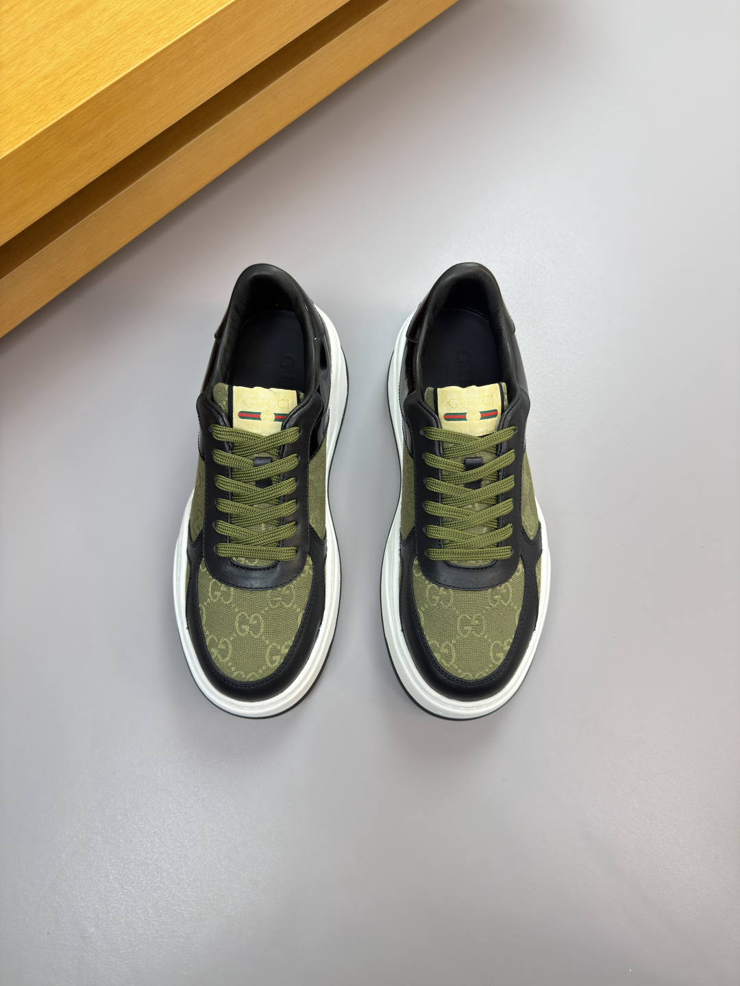 구찌(GUCCI) 나파 & GG 로고 캔버스 스니커즈 (프리미엄) 신발